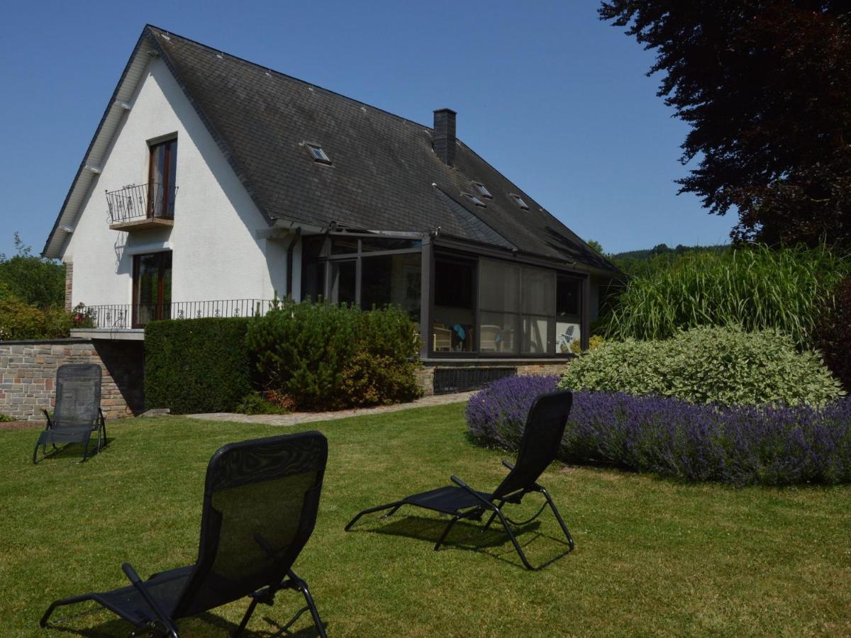 Elegant Villa In Stavelot With Fitness Playroom ภายนอก รูปภาพ