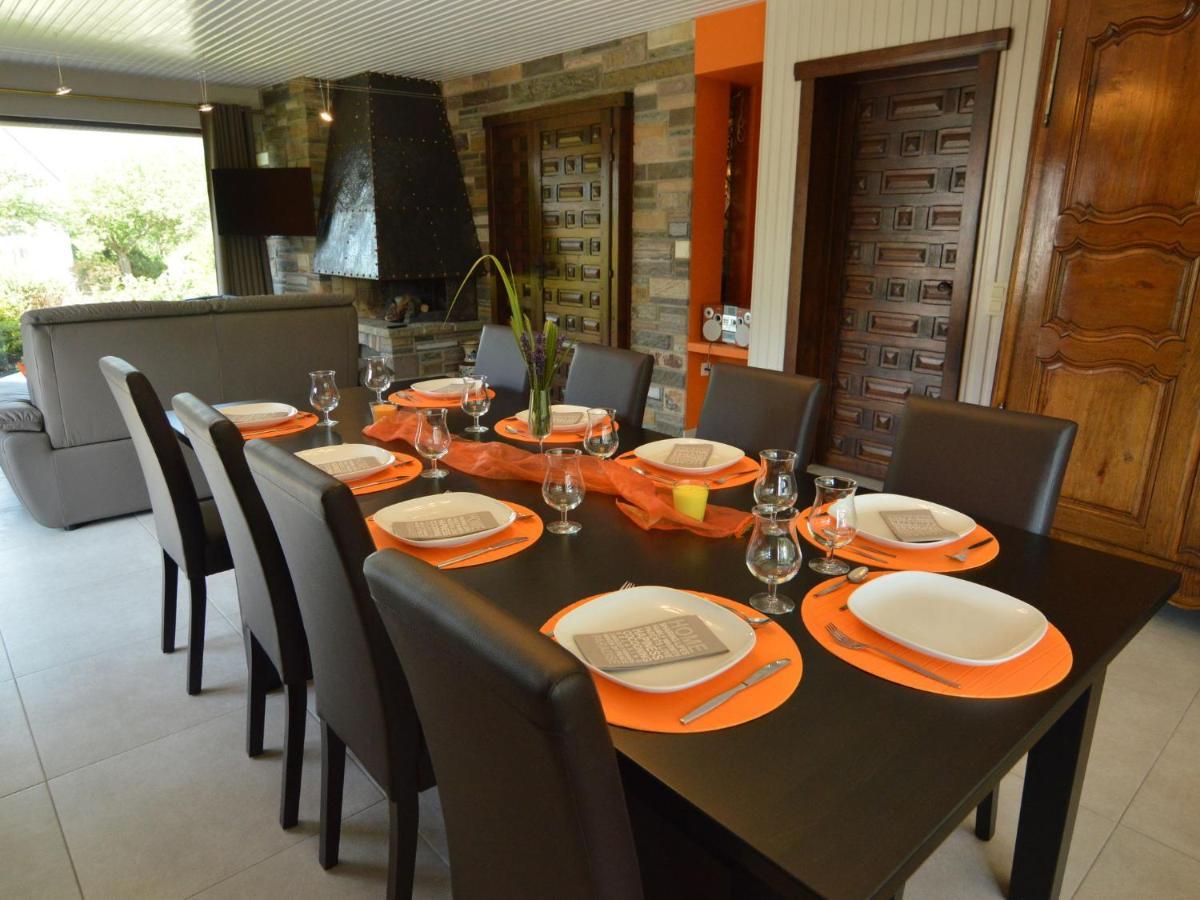 Elegant Villa In Stavelot With Fitness Playroom ภายนอก รูปภาพ