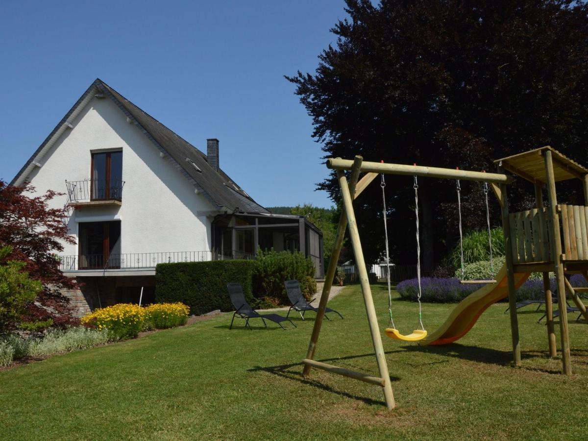 Elegant Villa In Stavelot With Fitness Playroom ภายนอก รูปภาพ